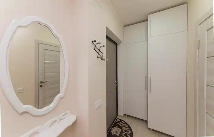 Comfortable Apartment In The Centre 敖德萨 外观 照片