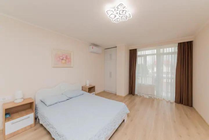 Comfortable Apartment In The Centre 敖德萨 外观 照片
